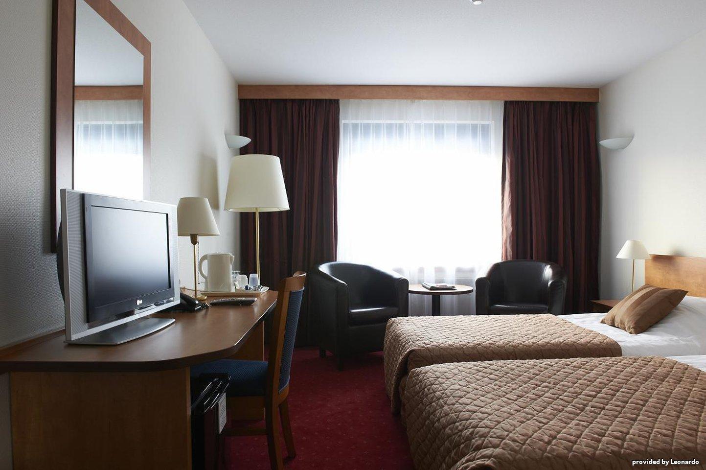 Best Western Plus Amsterdam Airport Hotel Hoofddorp Esterno foto