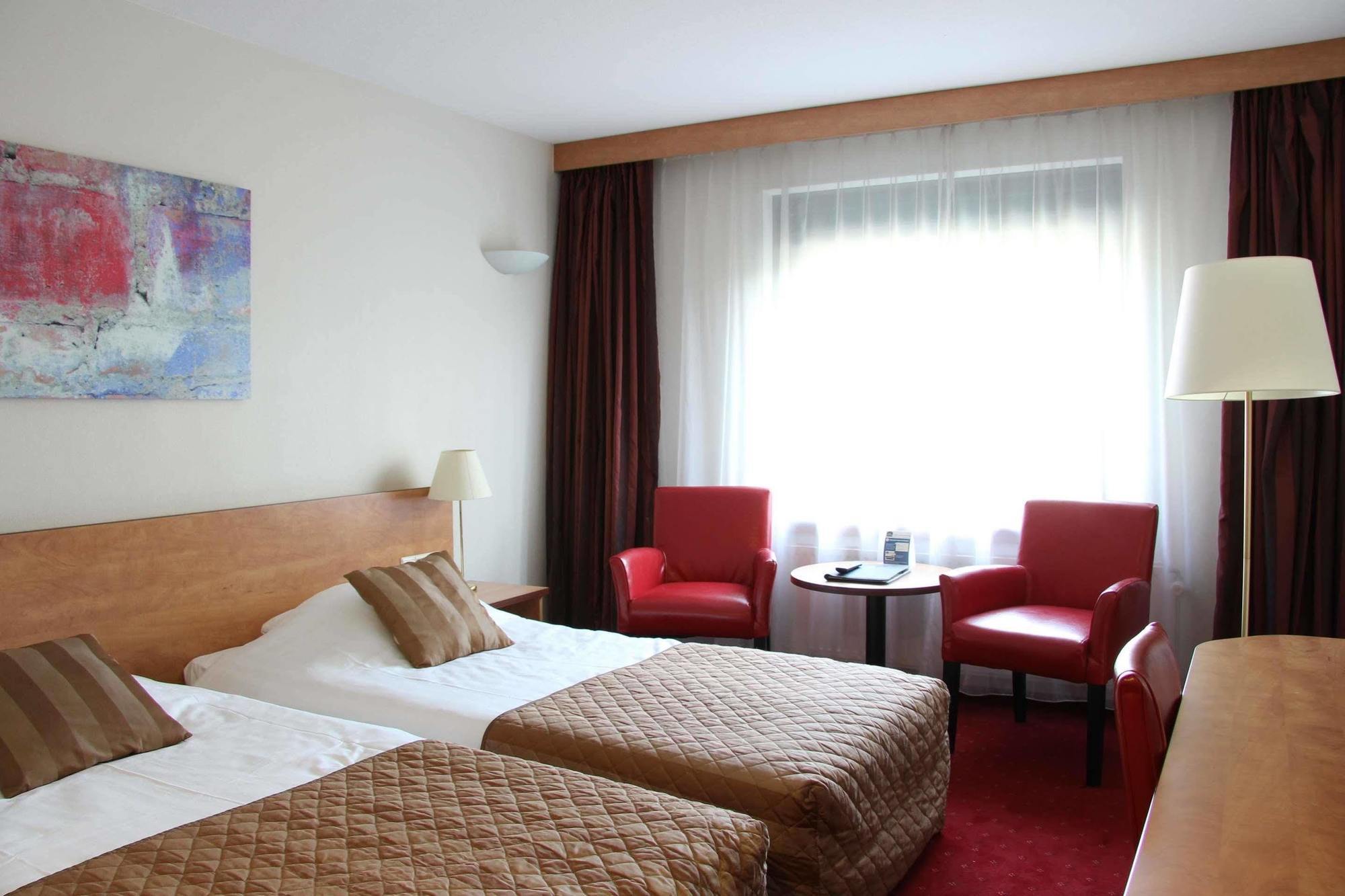 Best Western Plus Amsterdam Airport Hotel Hoofddorp Esterno foto