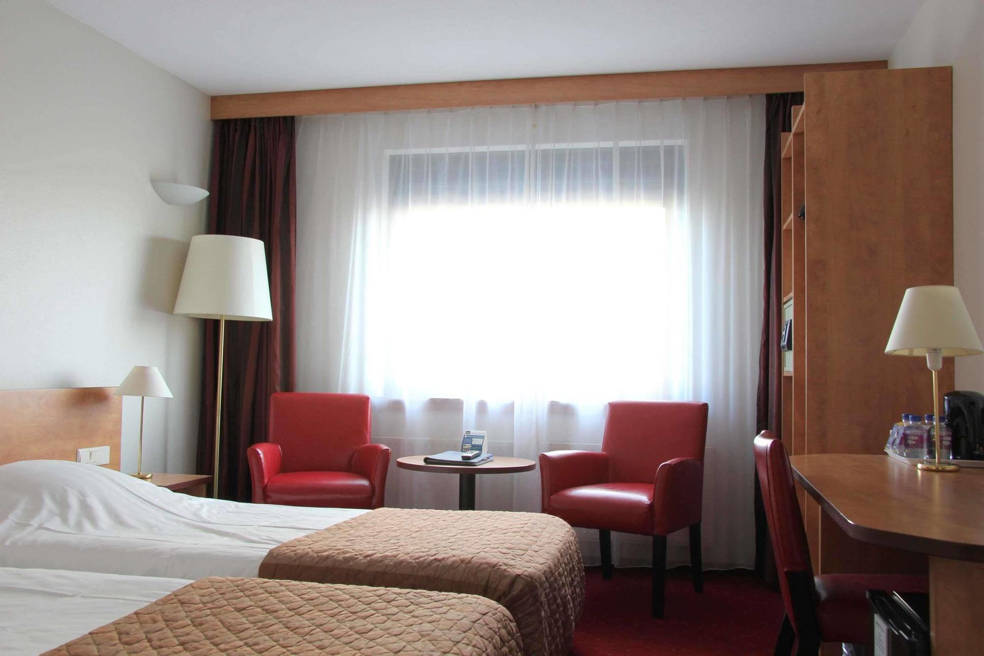 Best Western Plus Amsterdam Airport Hotel Hoofddorp Esterno foto