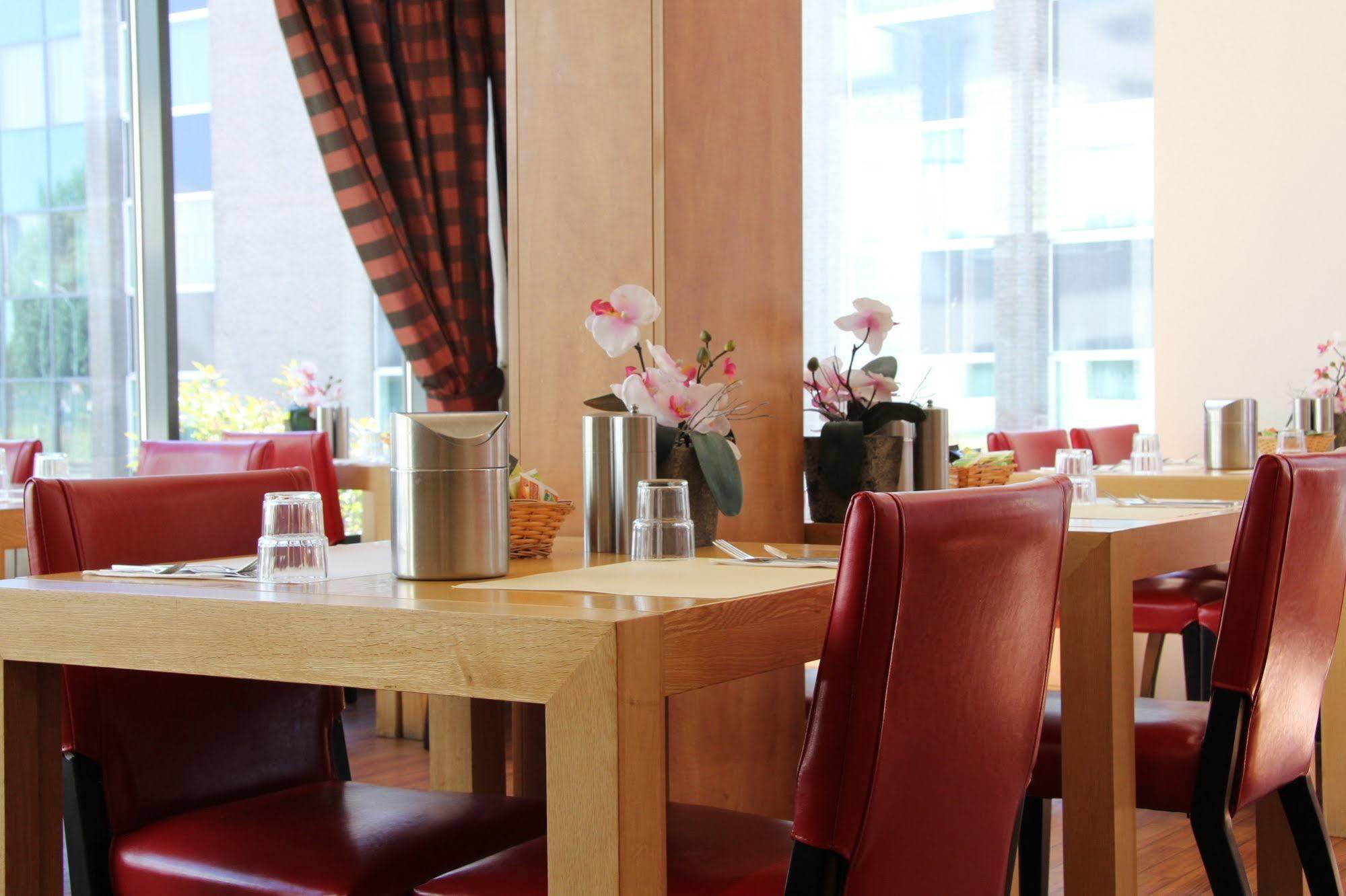 Best Western Plus Amsterdam Airport Hotel Hoofddorp Esterno foto